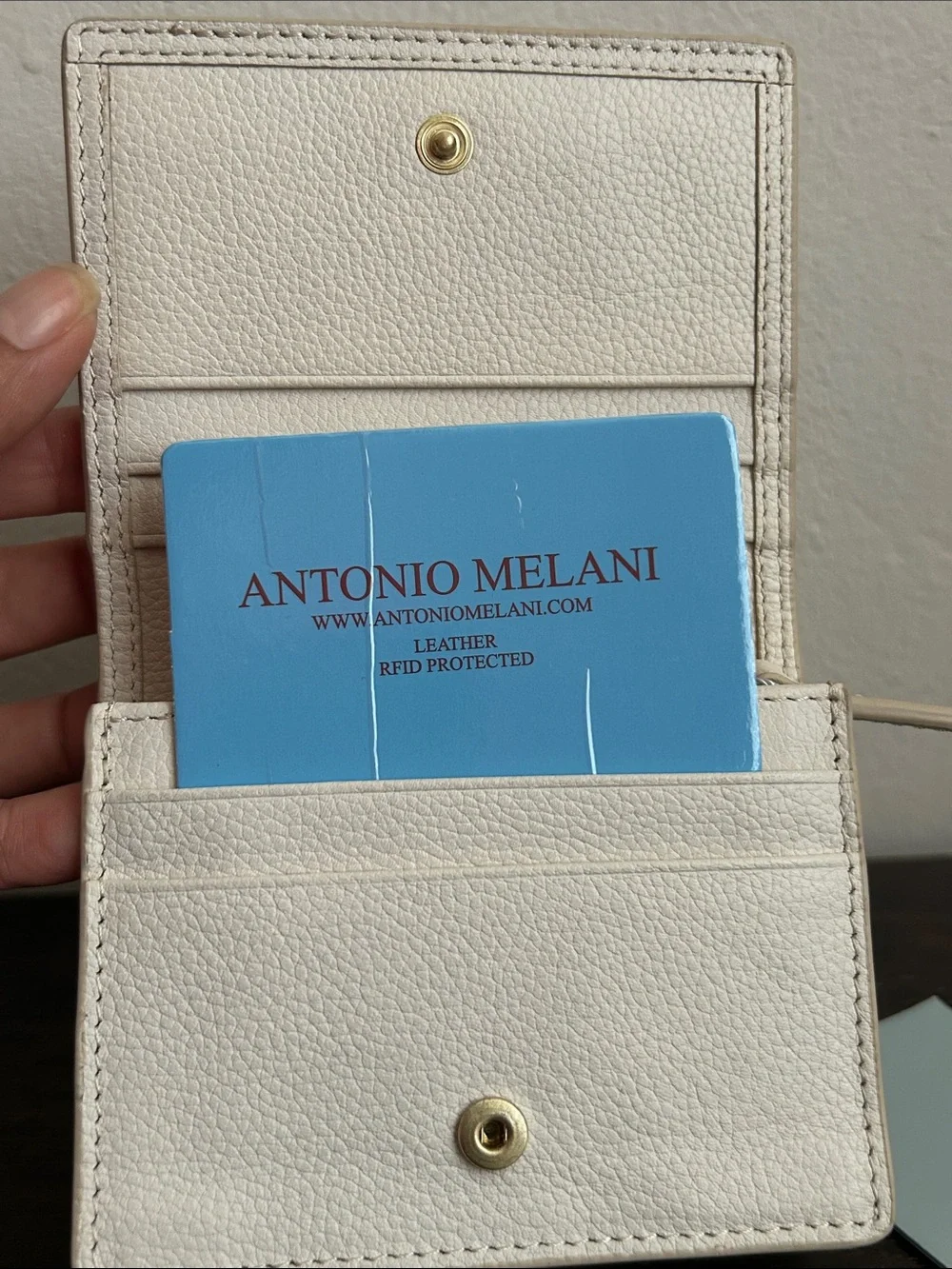 ANTONIO MELANI Marble color Leather Compact Wallet with Gold Snap